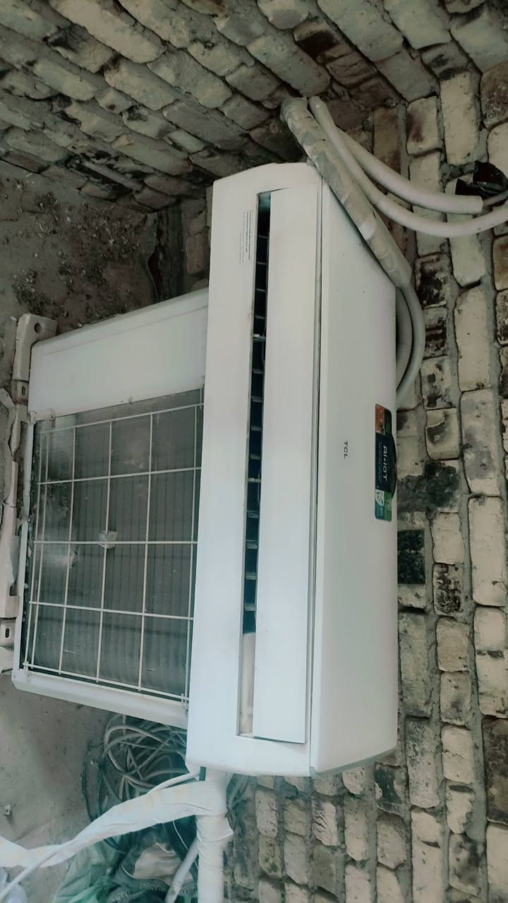 سبلت TCL طن ونص للبيع 
اخو الجديد ثلج ❄ مستخدم ٤ اشهر فقط 
سبب البيع اريد انتقل بيت جديد سعره) ٣٠٠


**إذا كنت صاحب هذا الإعلان وتريد حذفه لأي سبب، رجاءا أرسل رسالة إلى الدعم الفني**