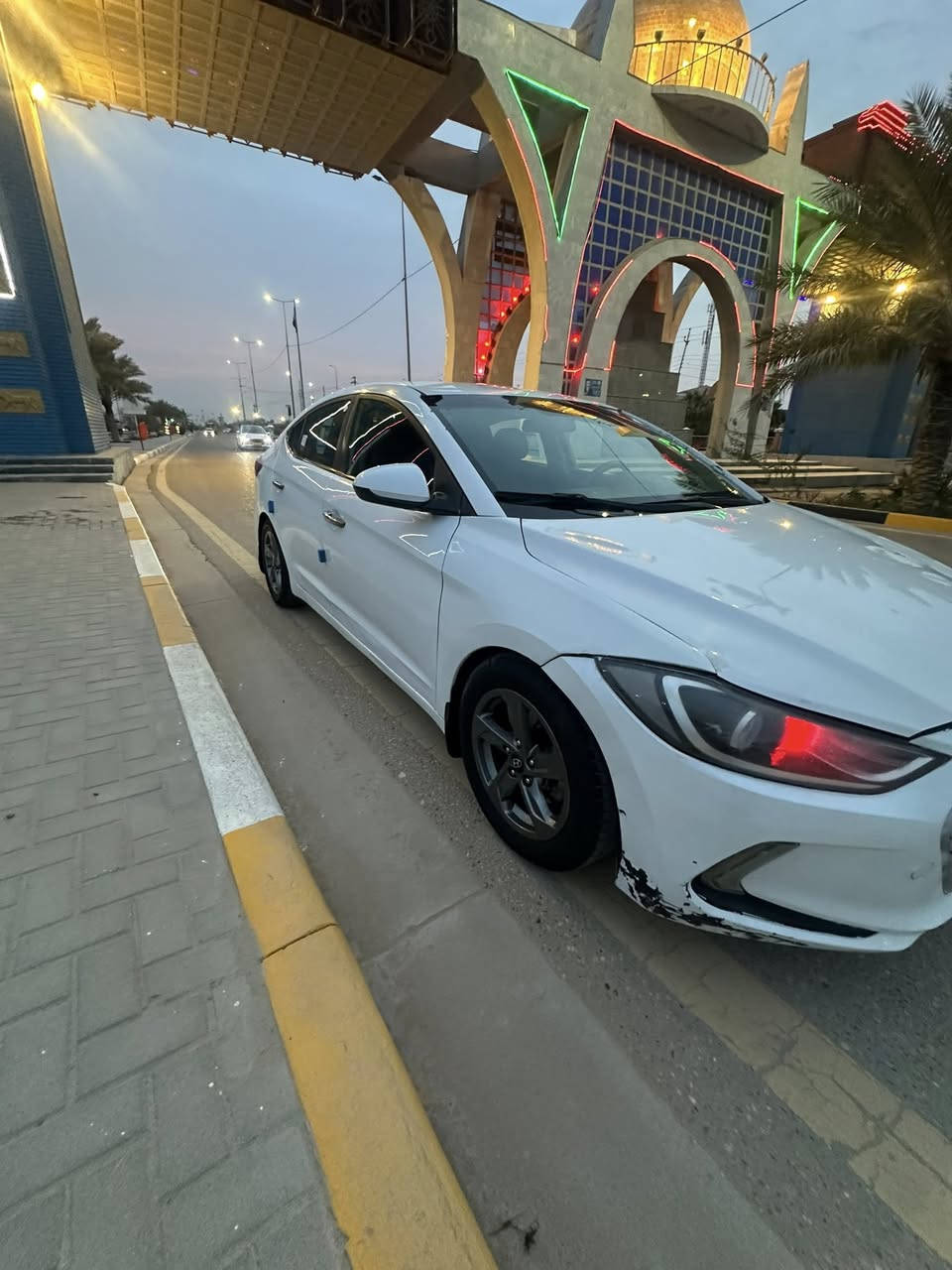 النترا موديل18
وارد امريكي حادثها بنيد وشويه بجاملق بيها بارد خفيف. بجاملق الخلفي مكينه 2000سياره حلوه خير من الله البصره سفوان رقم اربيل تريد تحويل تريد وكاله البصره سفوان *********** السعر125 وبيها مجال شراي اتصل ودلل
