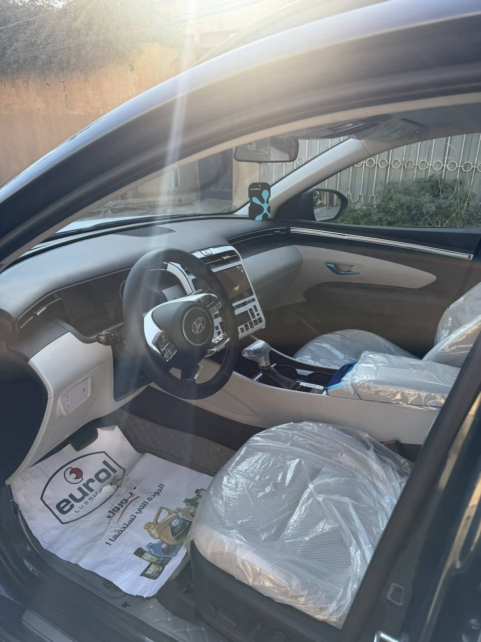 للبيع توسان 23 خليجي مكفوله زيرو ماشيه 2000 فول مواصفات السعر 235 للاتصال ***********
