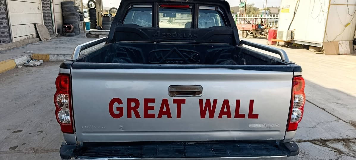 من رخصة الادمن سياره بيكب كريت وول موديل ٢٠١٣مكفوله من الضربه والتبديل والخياس حداديه جديده كير محرك اكسل مكفولات تخم تاير كهربائيات كلها شغاله سنويه مجدده ل٢٧رقم قادسيه تبريد شغال السياره احلى من الصور شرط السعر ٦٨ ورقه وبيها مجال تلفون ***********   *********** مكاني حله
