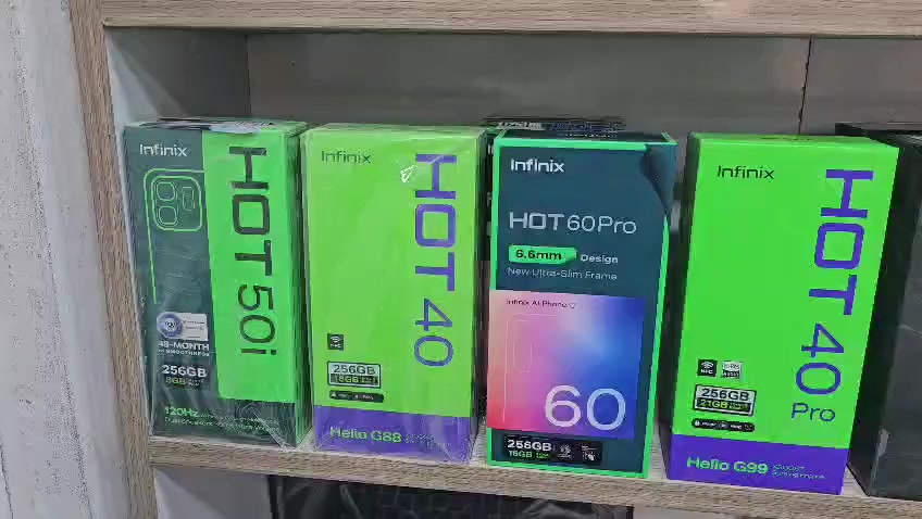 #وصول_وجبه_جديده_من_الاجهزه ويكون البيع نقدي و بالتقسيط 
***********
***********
