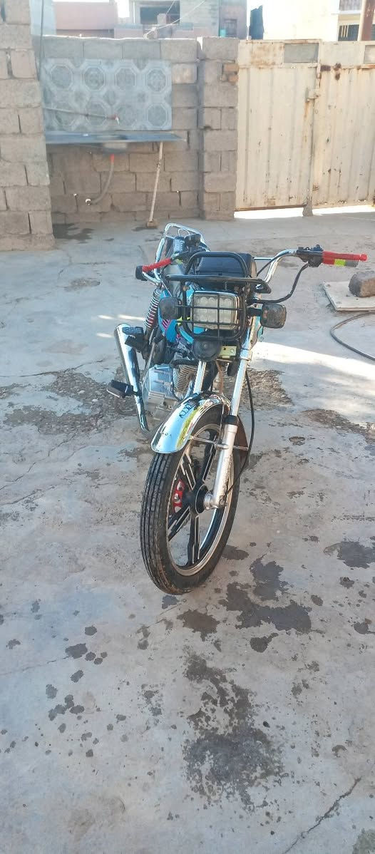 سلام عليكم موطور للبيع نضيف موديل ٢٣ اوراق ماكو السعر 500 وبي مجال  *********** استفسار على الرقم
