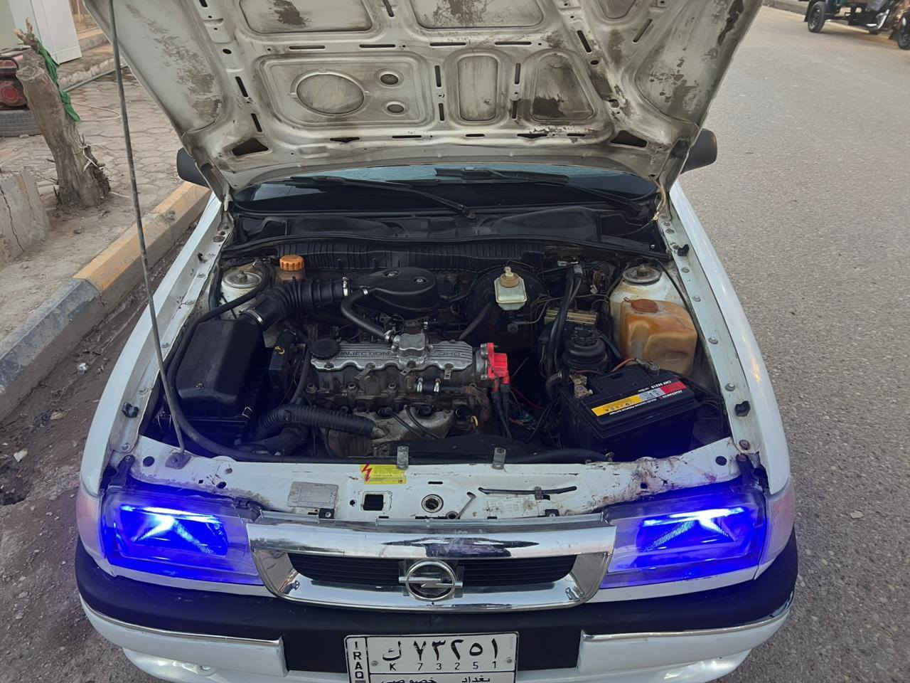 السلام عليكم سياره للبيع فكتره رقم بغداد موديل ١٩٩٤ حجم ١٨ سياره ايرباك ABS السياره بلاديه العنوان واسط السعر خاص الرقم ***********
