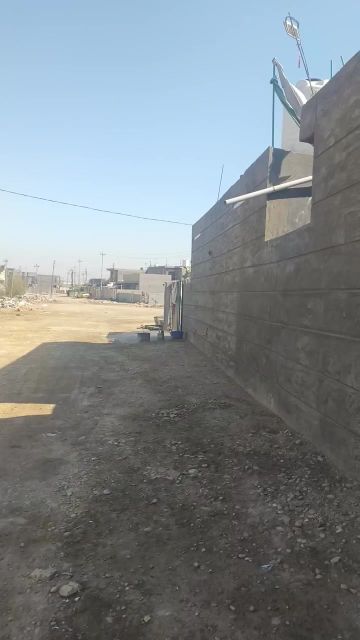 بيت رفت زراعي مساحه ١٠٠مربع مي مجاري كهرباء مقابل كراج بغداد سعر قفل ٣٤ 
***********
