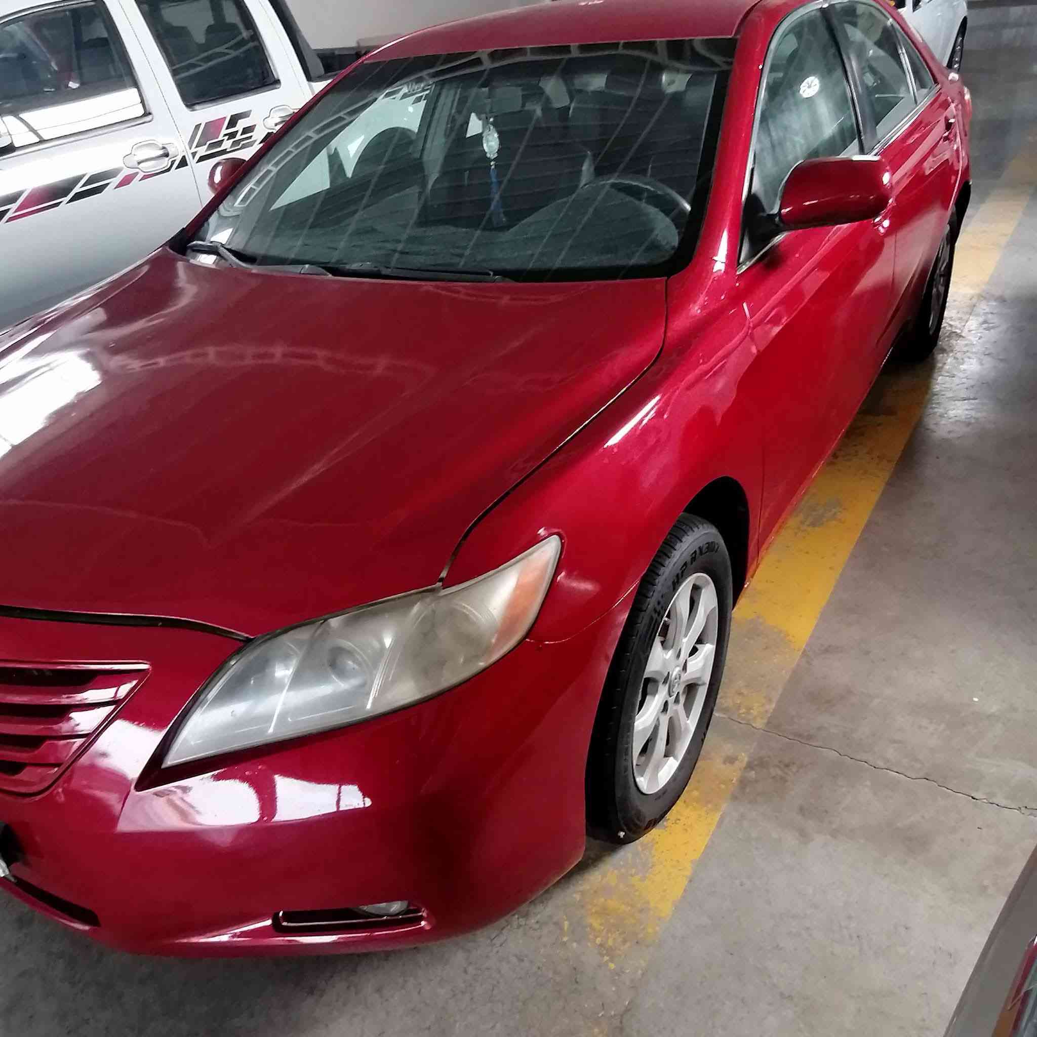 كامري2007  وارد أمريكي  ضربة  حادث جاملغ صبغ فقط وحاليا صبغت حزام لكونها جردت قسم قطع من حرارة الشمس تعرفون الألوان تجرد لفتره طويله  ولكن سياره جيده وبأسمي شخصياالسعر ٧٠ sالاتصال *********** للعلم صار 5 سنوات عدنا
