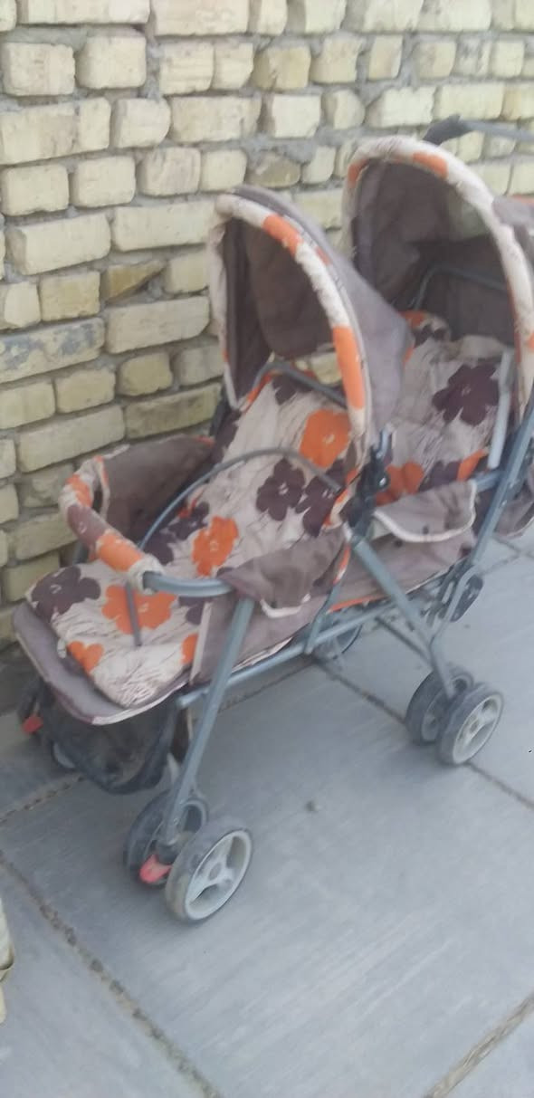 كاروك جديد كلش ب ٥٠ وبيه مجال وعربانه ٤٥ وبيها مجال ناصريه مركز اليريدهن انطيه رقم تلفون والتوصيل علينه


**إذا كنت صاحب هذا الإعلان وتريد حذفه لأي سبب، رجاءا أرسل رسالة إلى الدعم الفني**