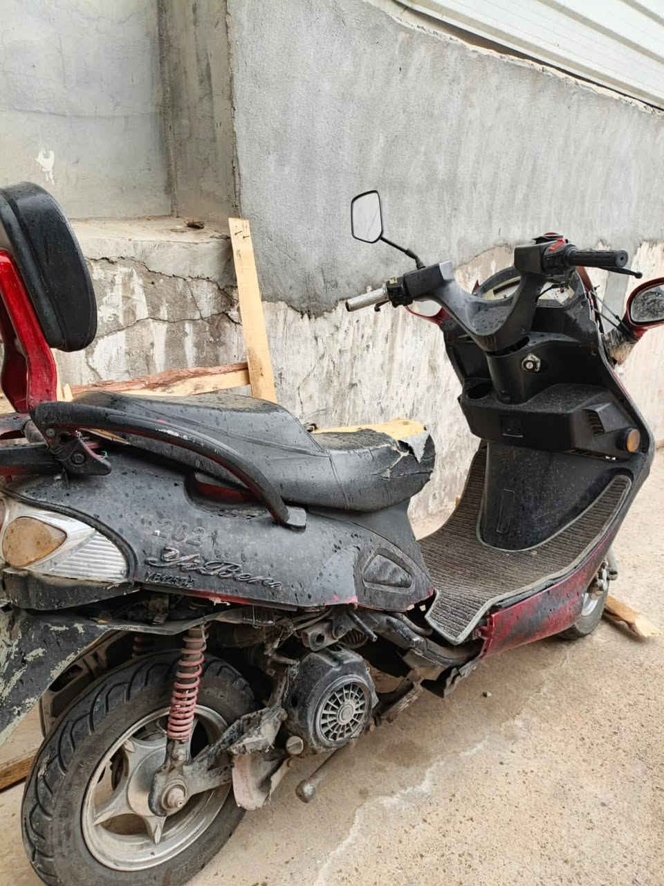 ⚠️⚠️ جوه السوك ⚠️⚠️دراجه مرزي اوتوماتيك دراجه نضيفه مكينه جاهزه بس بيها نواقص بسيطه وشغل خفيف سعر قفل قفل 120 بسعر موبايل  مكان اربيل ازادي واتس/  +964 787 895 2274
