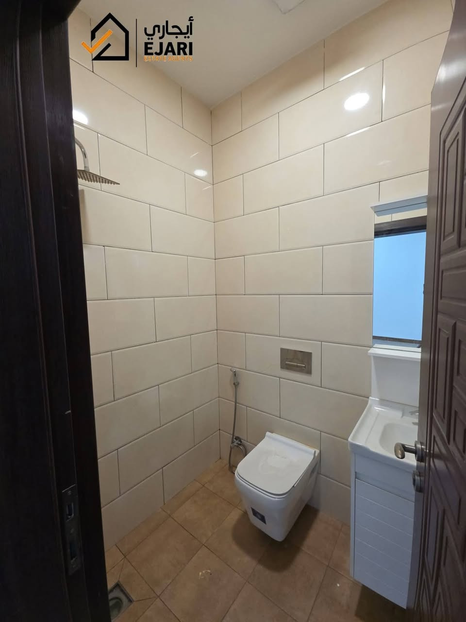 اعلان ايجار تجاري 
Ejari  إيجاري 
يوجد بنايه في منطقه المنصور حي العربي شارع السايدين مقابيل مطعم حجي حسين موقع جدا ممتاز البنايه ٣ طوابق  مساحه ١٤٦ متر تصلح شركه او مركز تجميل البنايه مجهزه منظومه حريق +سلم طوارئ +يوجد مكان للوقف السيارات 
تحتوي نظام قاعات  و كل طابق يحتوي صحيات  
للاستفسار  ***********
اذا مهتم بالسعر اكتب رقم 16 سوف يتم الرد خلال ثواني 
نقدم خدمه  اداره العقارات في جميع مناطق بغداد في حاله انك مشغول او امسافر وماعندك وكت اتابع البنايه او اي عقار يمنه الحل ايجاري بديل  
يلبي طلبك وانت مكانك بطرق حديثه 
او زيارتنا الى موقع الشركه في حي الجامعه الفرع مقابيل كليه الاداره والاقتصاد فرع مدرسه المباهج👇
 https://maps.app.goo.gl/uwkk4QPYd5EgivjP8?g_st=iw

 للمزيد من العروض يمكنكم الانضمام قناه التلكرام👇
https://t.me/omarEjari

وتساب 👇 فقط رسائل 
https://iwtsp.com/9647754445448

 التيك توك 👇
https://www.tiktok.com/@ejari86?_t=8V089pzmx7t&_r=1

 قناة  YouTube 👇

https://youtube.com/channel/UCPxpJjtiuOb1RoTmh_X9cZQ

#iraq #baghdad #kurdistan #iraqi #properties #property #investment #openhouse
#propertyinvestment #luxurylifestyle #apartment #sold #rent #apartments
#عقارات_المنصور #للايجار #ايجار #مجمعات #شقق #إيجاري #الجامعه  #المجمعات #شقق #سكني #اليرموك  #السلام #اليرموك #الجادريه #تجاري #الداوودي
