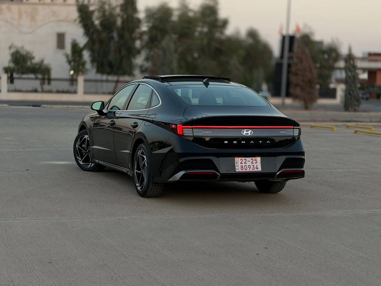 هيونداي سوناتا 2024 فول مواصفات 1/1 ١ جملغ امامى صبغ اخت زيروو ماشيه 1  الف محرك 2.5L مرغوب سيارة كلش علا وضع شركة بدون اي تفاصيل كلش بشرط
رقم شانصي KMHL14JAXRA407383.

💎 ســعــر ✅ ::  الــرد تلقائي📮

مواصفات SEL Plus 
فول الفول 
بانوراما 
بصمة دخول ذكي 
شاشة ع طول الدشبول 
تحكم ستيرن 
فول رادار
شفتات ستيرن 
كشنات كهرباء وفول ايرباك 
كشنات تدفئه 
كير تعليك 
شحن لاسلكي 
حساس فتح جنطة الخلفية 
تشغيل عن بعد 
نظام خروج عن المسار 
نظام قيادة ذاتيه 
تبريد منفصل قطعتين امامي 
نظام اوتو هولد مال ازدحامات 
هندبريك بصمة 
كاربلي يدعم كافة الانظمة الهاتف 
كامرة خلفية دوارة 
ويلكب حجم 19انج
تايرات بلادية عليها 
بجم زنون 
لايتات اوتو  
نقط عمياء 
مراية داخليه تعتيم تلقائي 
شاشة تبريد تحكم كله لمس 
سيارة رقم كاتى تترقم اربيل

رقم صاحب السيارة 
***********
***********
