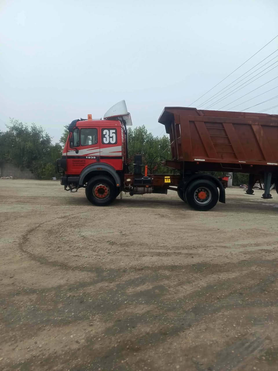 للبيع مكينه ٣٥. كير ١٦٠. جيف. ٣ لوحات قلاب سنويه لل٢٧. مكانهة نجف. ***********
