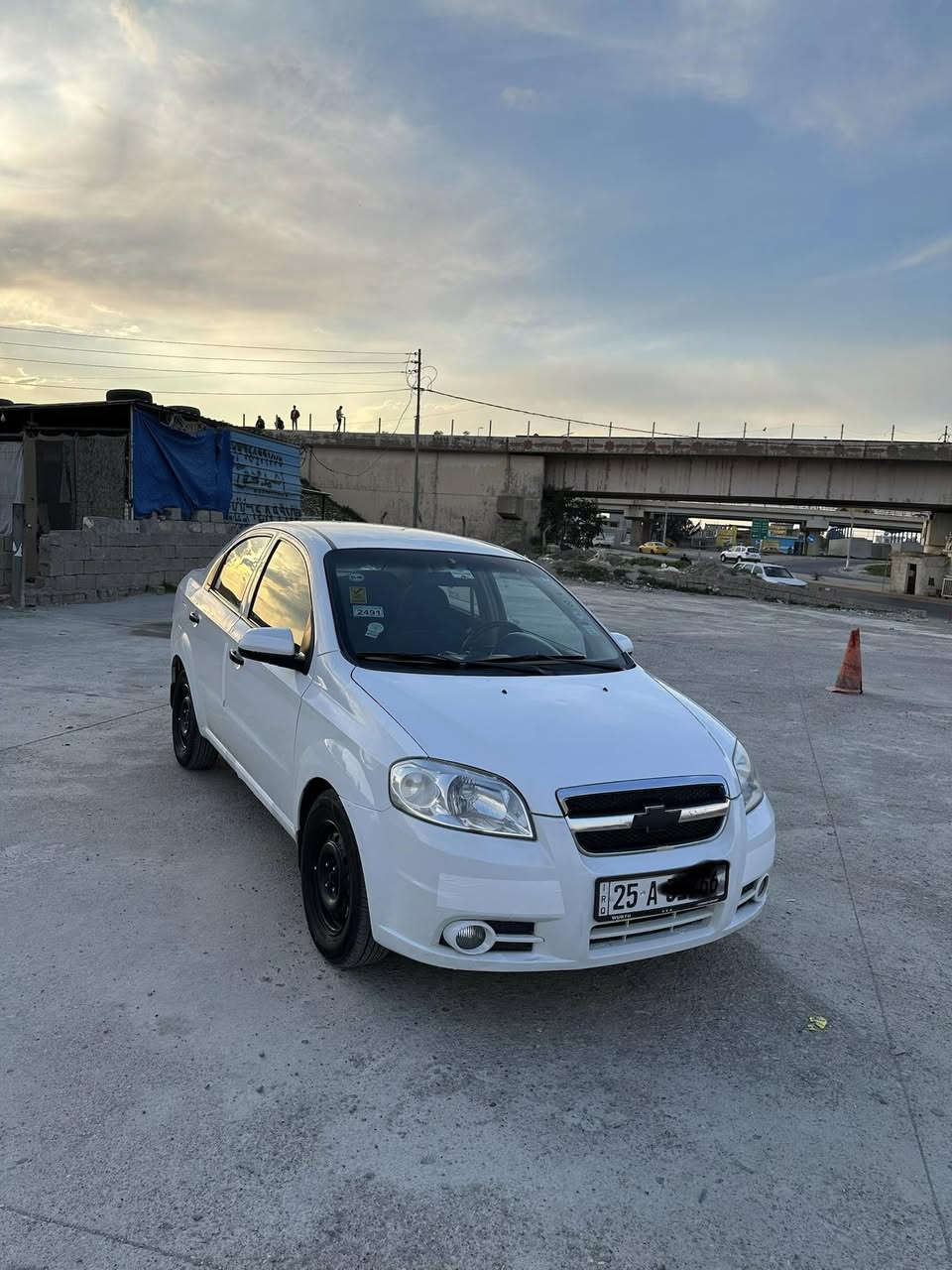 سلام عليكم افيو موديل 2011 رقم كركوك مشروع وظني 2030 انگليزي كابون بانزين بي صبغ ثلاثه قطع  بدون دواخل كير محرك بدون عيب تبريد تئفه‌ شغال داخل اصفر اتوماتيك جام كهرباء شاشه ايبات كاميرا خلفي تايرات جديد اربعه حداديه بدون عيب جاهزه كهربيات سياره كله شغال اي نقص مابي 
مكان سياره كركوك 
سعر 68 بي مجال 
رقم موبايل ***********
