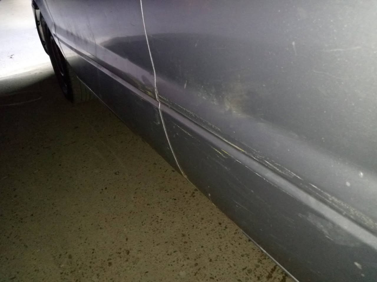 السلام عليكم لانسر 20011 حره
الضرر عرقجين قماره امبدل ولغد صفحه الايمن امبدل 
محرك 2000 امجفت استندر قبل 3 ايام 
تبريد شغال 
مصبوغه عام 
الكشر جارد 
السعر 58 وبيه مجال للطيبين 
***********
غير متواجد على الفيس
