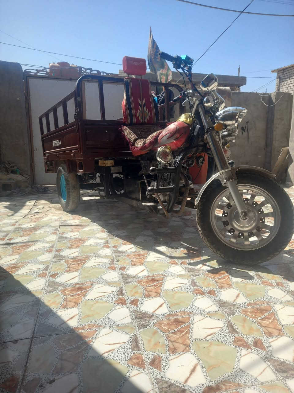 من رخصت الدمن  ستوته  للبيع موديل ٢٠  المكان الديوانيه  قضا الشاميه  السعر مليون ونص وبيها مجال  للإستفسار علا  الرقم  ***********
