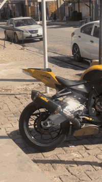 السلام عليكم دراجه نوع BMW/حجم المحركs1000rr للبيع كفاله عامه تعال وافحص الاستفسار  هذا خط ***********/هذا وتساب***********
