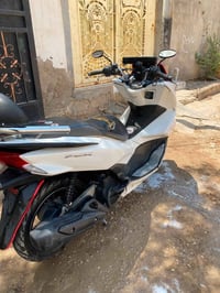 بي سي اكس • جيل ثاني • مكفولة