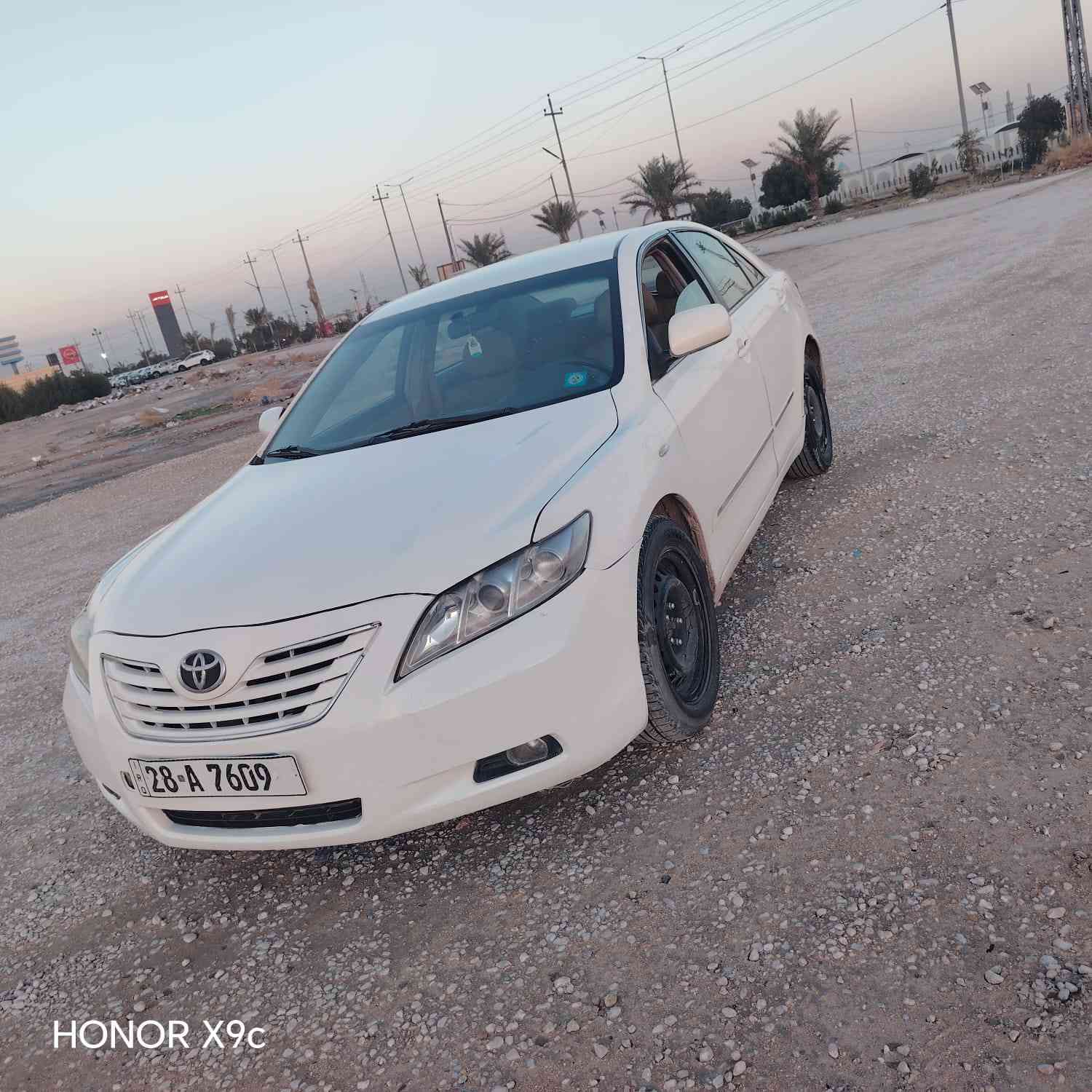 كامري موديل 2007ورد خليجي
مكينه وكير وحداديه خير من الله 
والكشر كدامك السونار 
السعر 88 وبيه مجال 
النجف حي النداء 
***********
