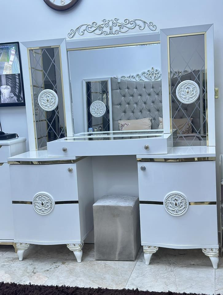 السلام عليكم
غرفة نوعية تركية درجة أولى مستعملة قليل
و النظافة واضحة بالصور و بالحقيقة بعد احلى و انظف
بسعر مناسب 

*********** 

بغداد الكرخ
