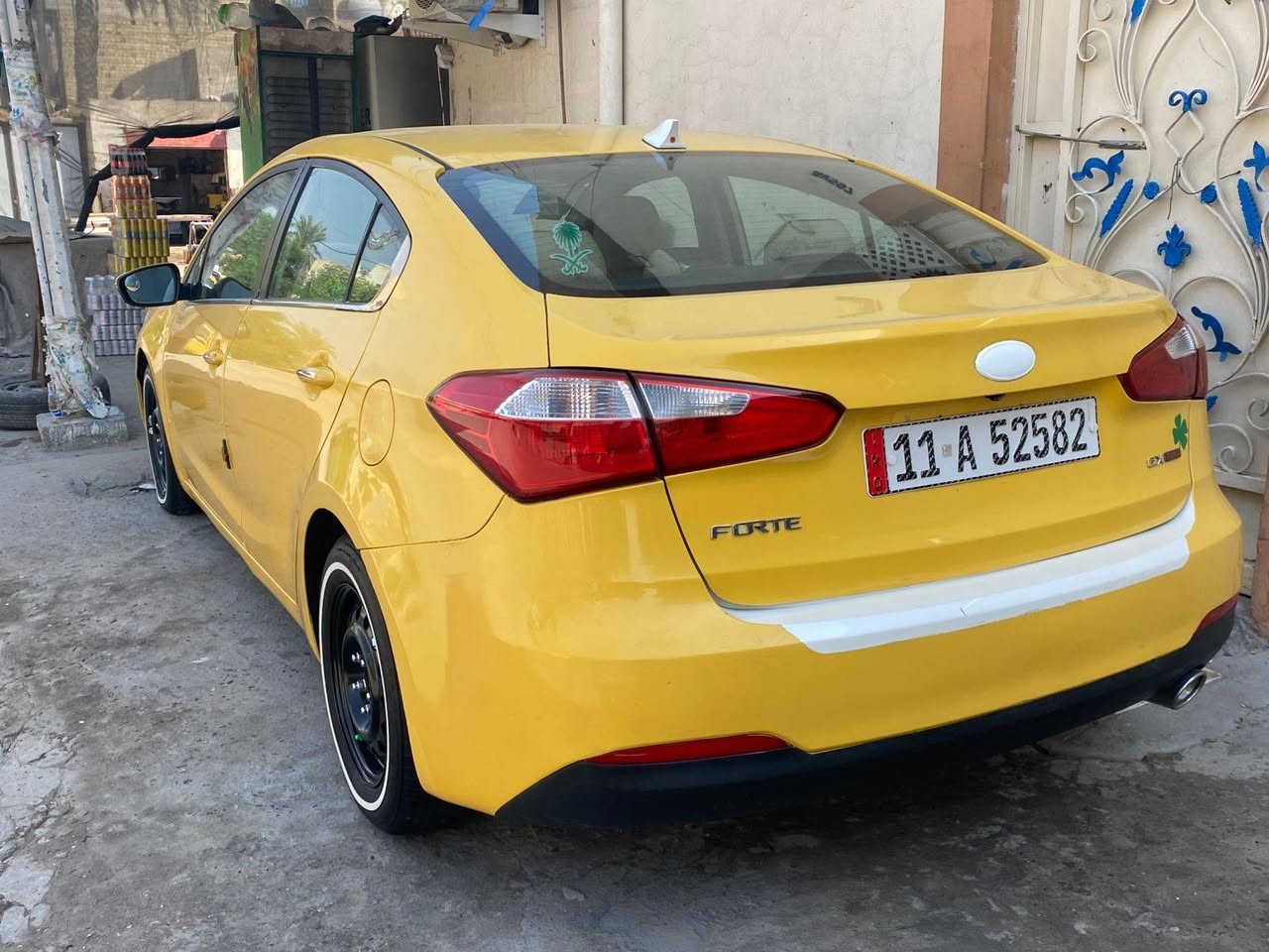 السلام عليكم
فورتي ٢٠١٤ وارد امريكي محرك ٢٠٠٠ gdi
فول مواصفات فتحة بصمة ترحيب بالمري 
محرك خير من الله
تبريد خير من الله
تخم تاير جديد
السعر 110 وبيها مجال
***********
