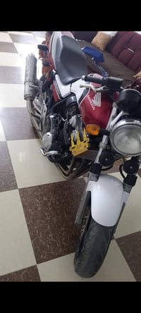 سي بي • هايبر • مكفول