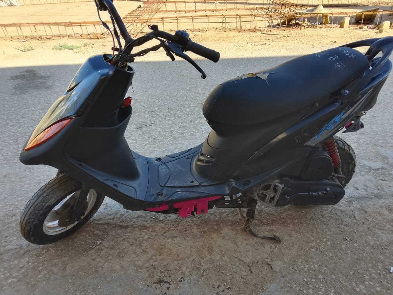 سلام عليكم شباب ماكس للبيع مال لعب وحلوه دراجه 
بلاديه كل نقص مابيه 
سعر 450وبيه مجال 
وي ستفسار هاذه رقمي ***********
