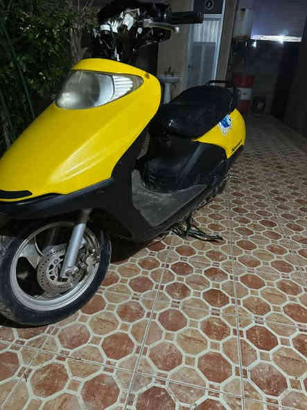 السلام عليكم ورحمه الله
سبيسي ماليزي للبيع دراجة ناعمة وحلوة 
نقصها كتف شحن أما البقية شغالة 
سعرها 250 وبيها مجال شي بسيط 
موجود ع الخاص و الرقم
***********
