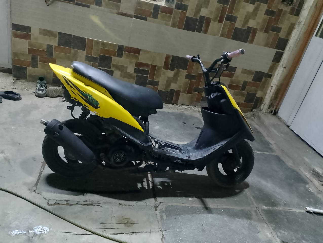 السلام عليكم ورحمة الله وبركاته
اخوان دراجه ماكس عدله مال لعب بوشه 55 دراجه هندر السلف يراد تسوي باتريهة شغال مسويلهة لايت خارجي كلش قوي صالنصه رياضي مكاني بغداد رقمي *********** سعرهة 350 وبيهة مجال بصيط
