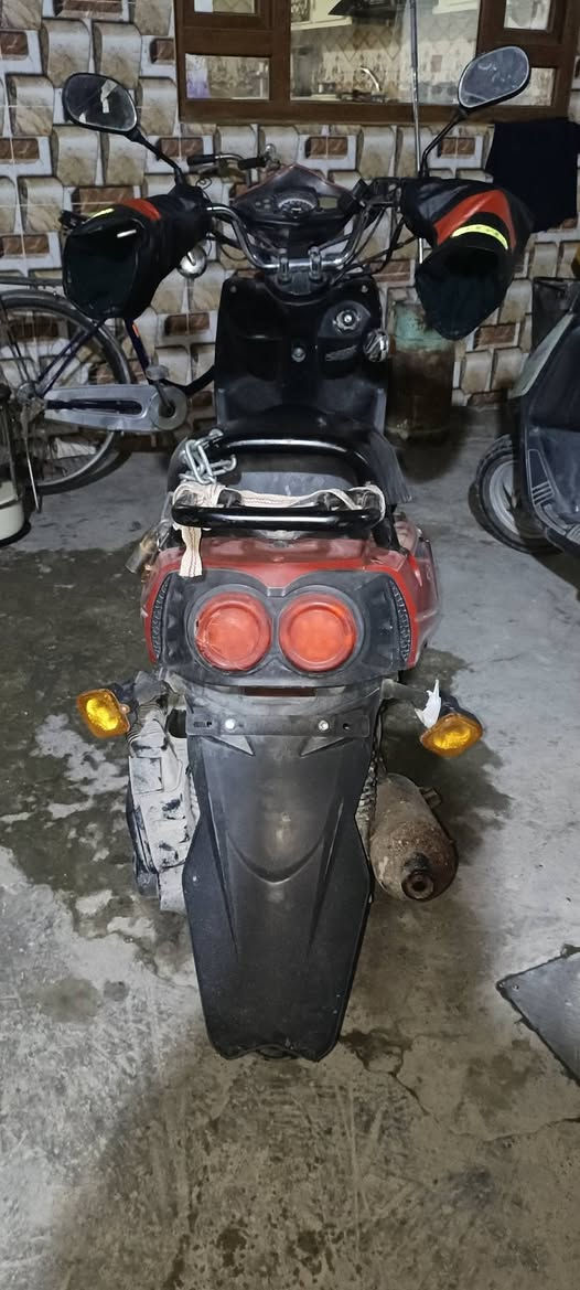 سلام عليكم سكنس جبلي لون احمر ماكينه بالشرط مجففت جديد 140 سرعه لايتات بگ لايت السعر 200 بيها مجال مكاني كركوك 
العنوان/ مغازن عزيز دولار يم بنزين خانت زانكو ***********
***********
