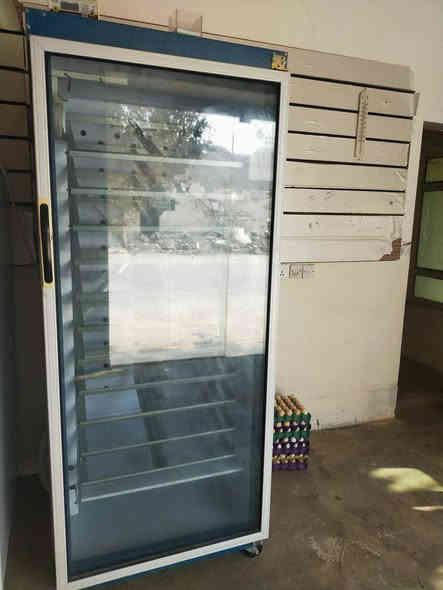 ئەو دوو مەفقەسە بەردەستە
شوێن سەیدسادق   
ئەوەش ڕەقەمی خاوەنی  تەلەفونی بۆ بکەن نامە بۆمن مەنێرن لەگەڵ خاوەنی قسە بکەن  ڤایبەرو واتس ئەپی لەسەرە ***********
