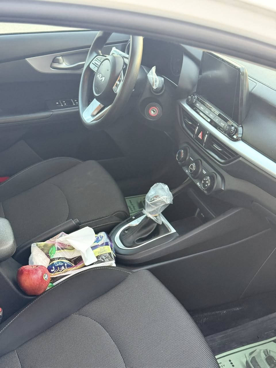 السلام عليكم  كية فورتي موديل 2022￼ المكينة ألفين دوش
رادات فقط طربة من الئمام من صفحت السائق  جاملق شبر بي 
لايت زنون   العنوان بغداد الأمين الثانية ***********
