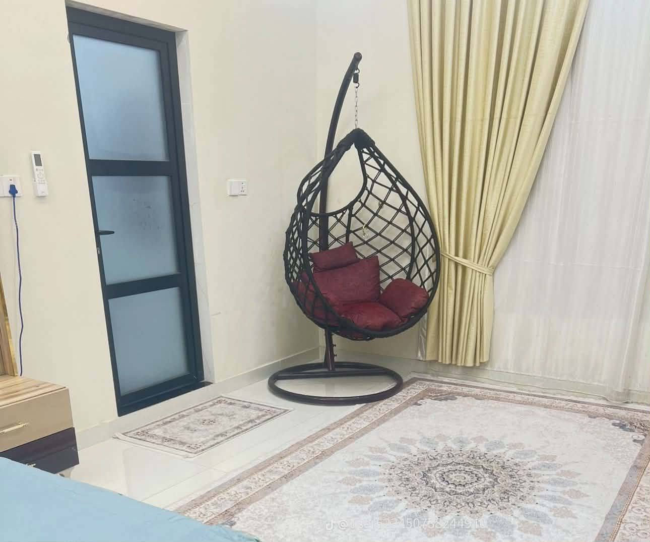 عروض للبيع نظافه فول
✨ غرفة نوم   تخليك تنسى تعب اليوم
 ✨مرجوحه الديكور  ((عش ))🪝
     ♈مميزات الغرفه 
🛏️ تصميم أنيق + راحة ما تتوصف
💎 فخامة تبين من أول نظرة
🪵 جودة تعيش سنين

🔥 عرض محدودمواصفات فول 
🔆مدة الاستخدام :اربعه اشهر فقط 
#نوع :تركي 
#تتكون :من 9قطع كامله مابيه اي خدش جديده جدا استخدام قليل يعني اخت الجديد
#سعر الغرفه  : مليون وربع 
♈ميزات المرجوحه 
جديده استعمال قليل جدا 
تتحمل وزن 160
الحبال حياكه  قويه جدا  
#سعرالمرجوحه125

#العنوان :بصره ابو الخصيب منطقة ابوالجوزي 
#للاستفسار: ***********
