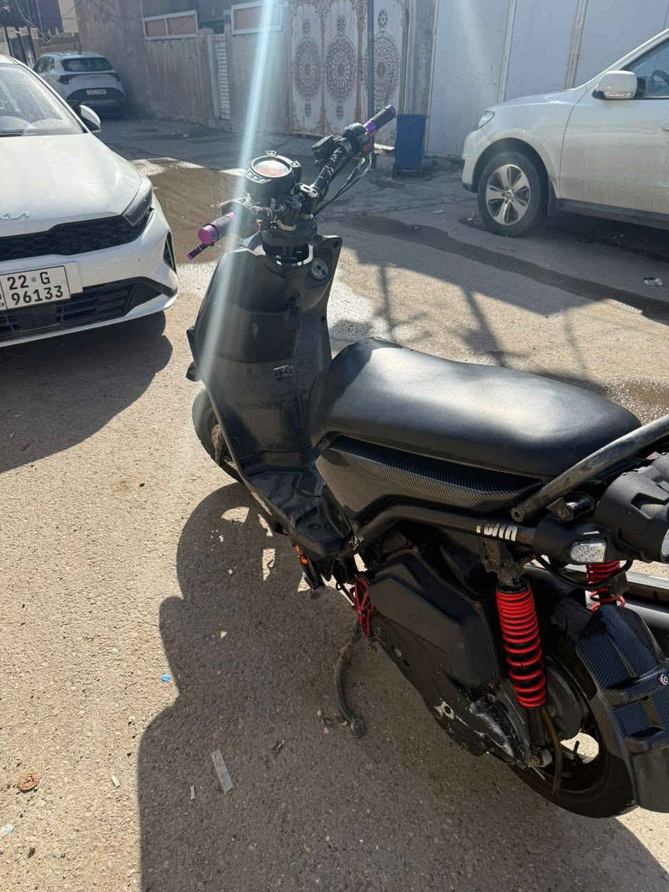 اسلام عليكم دراجه للبيع سكني جبلي دراجه نضيفه مثل مجاي اشوف دراجه اي نقص ما بيه  درجه خير من الله مكينه مكفوله جيب وافحص كهربائيات كله شغاله السعر 900وبيه مجال بصيط حك الجيه العنوان بغداد الزعفرانيه . ***********
