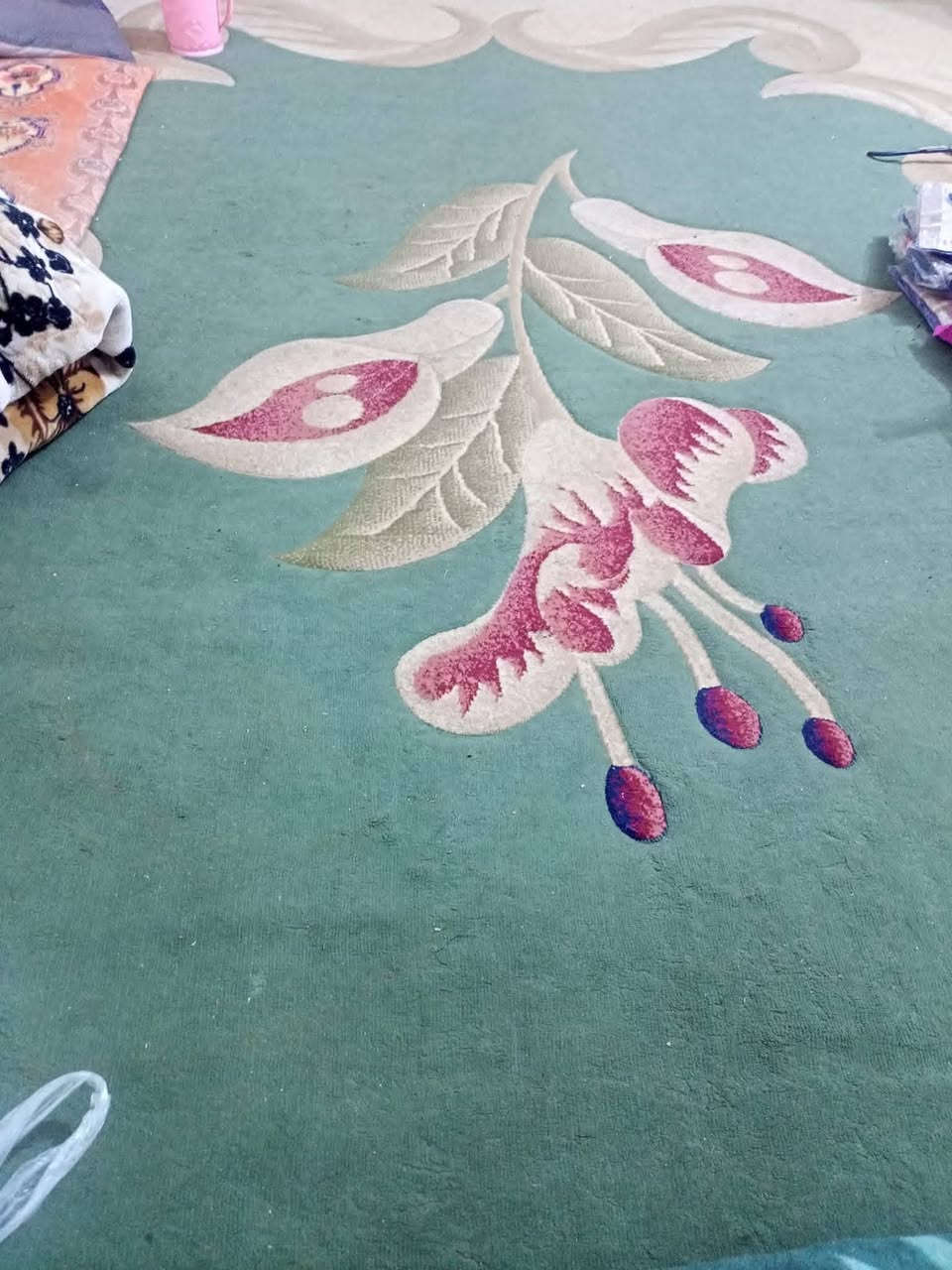 غراض بيت للبيع مع بضاعه نسائي العنوان المطار الجديد شارع السبيس النجف
***********
