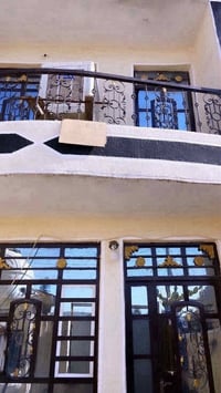 بيت للبيع • الحسينيه بغداد • ١٠٠م
