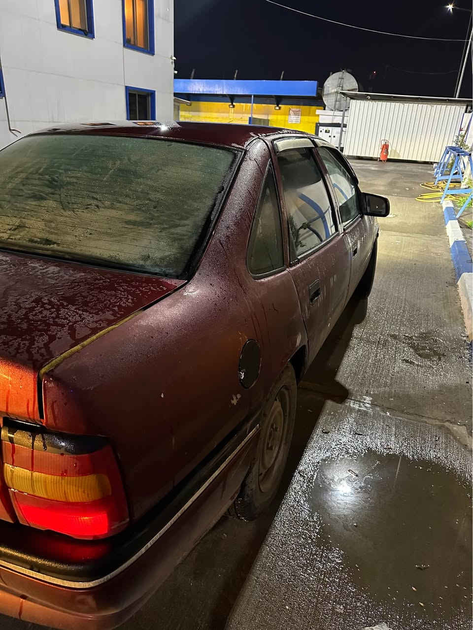 فيكترا موديل ١٩٩٣مه كينه ٢٠گيرعادي كيرو مه مينه به سه رت يه نه وي نوي ره قه م نوي وه كاله وبه نجه مور به سه رت په م عامه لوجواني جوارتايه ي نويي كاره باياتي گه رمي هه موي ايش ده كات يه ك دبنار مه سره في تيدانيه له هه وليرم سعري ٣٧وه ره قه و مه جال *********** أربيل, العراق
