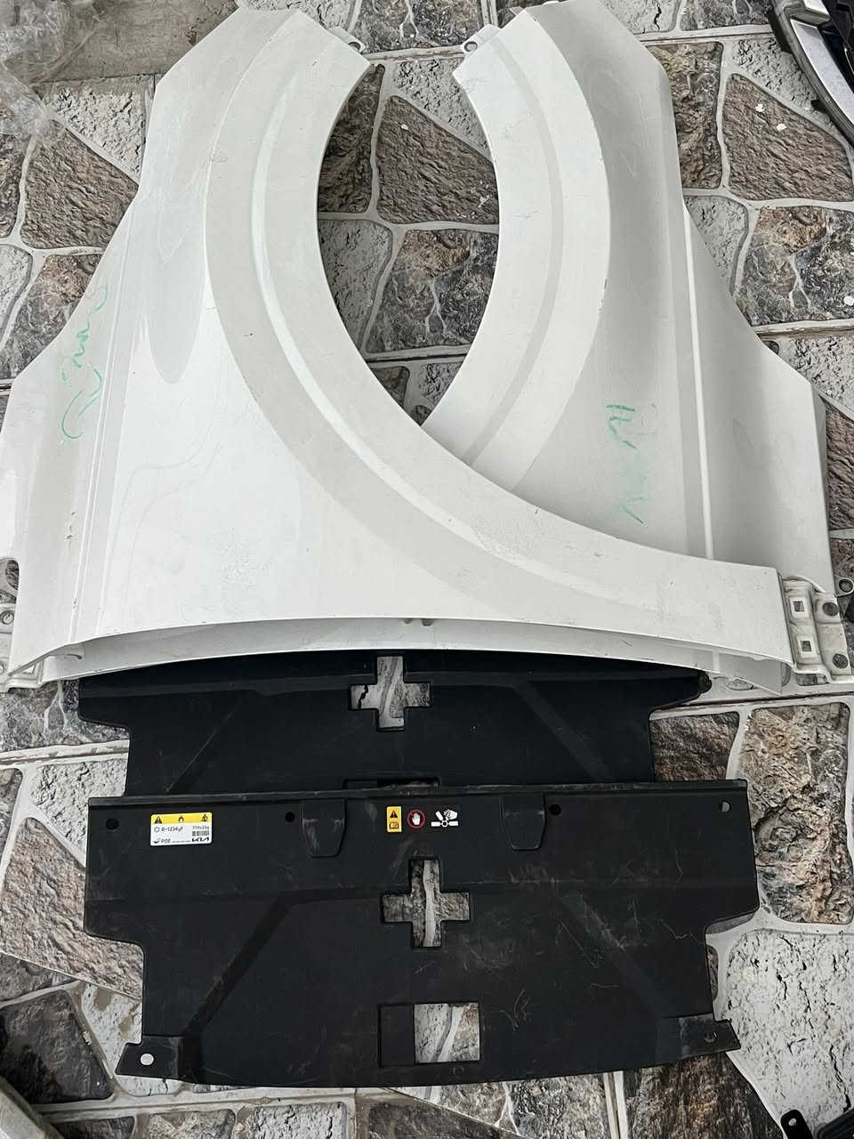 على بركت الله ، تتوفر قطع غيار كيا  كرنفال حديث*********** /***********
