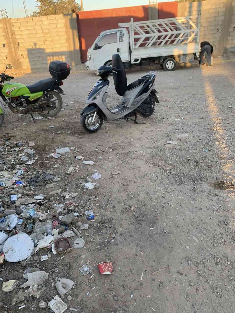 سلام عليكم ماكس منغولي للبيع دراجه نكره نضيفه اي نقص ما بيه مكاني بغداد الكاضميه سعر 700 قفل رقم ***********
