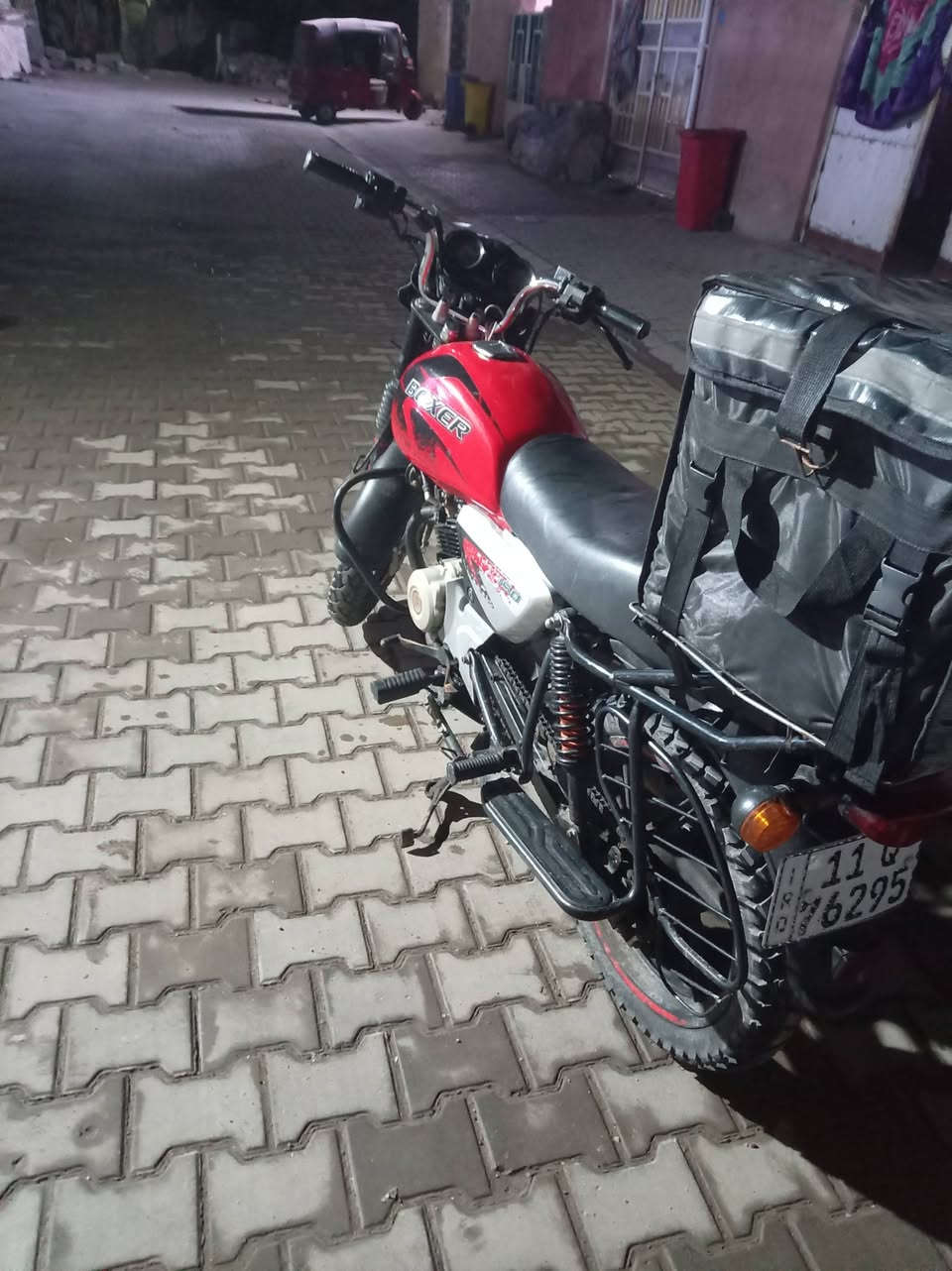 بوكسر جبلي مرقم بغداد موديل 2022 سعر مليونين وميه وبيه مجال مستعجل على بيعته
رقم ***********
