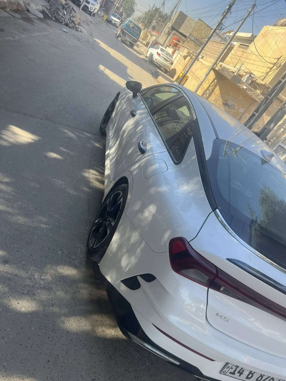 K5 مديل 24 
فول عده الفتحه محرك 1600 تيربو رقم بصره معوقين حادث بنيد ماشيه 21 الف السعر 170 مكاني بصره حي الحسين للتواصل ***********
