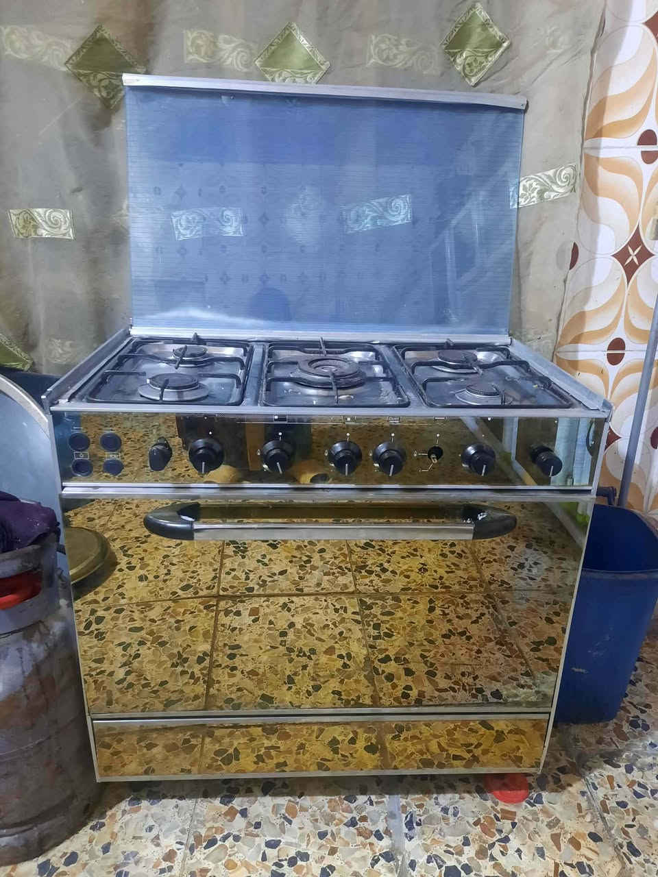 طباخ كريازي حجم كبير بلادي نضيف جدا شرط الفحص كوله شغال خمس عيون سعره 200وبيه مجال بسيط لشراي مكانه نجف


**إذا كنت صاحب هذا الإعلان وتريد حذفه لأي سبب، رجاءا أرسل رسالة إلى الدعم الفني**