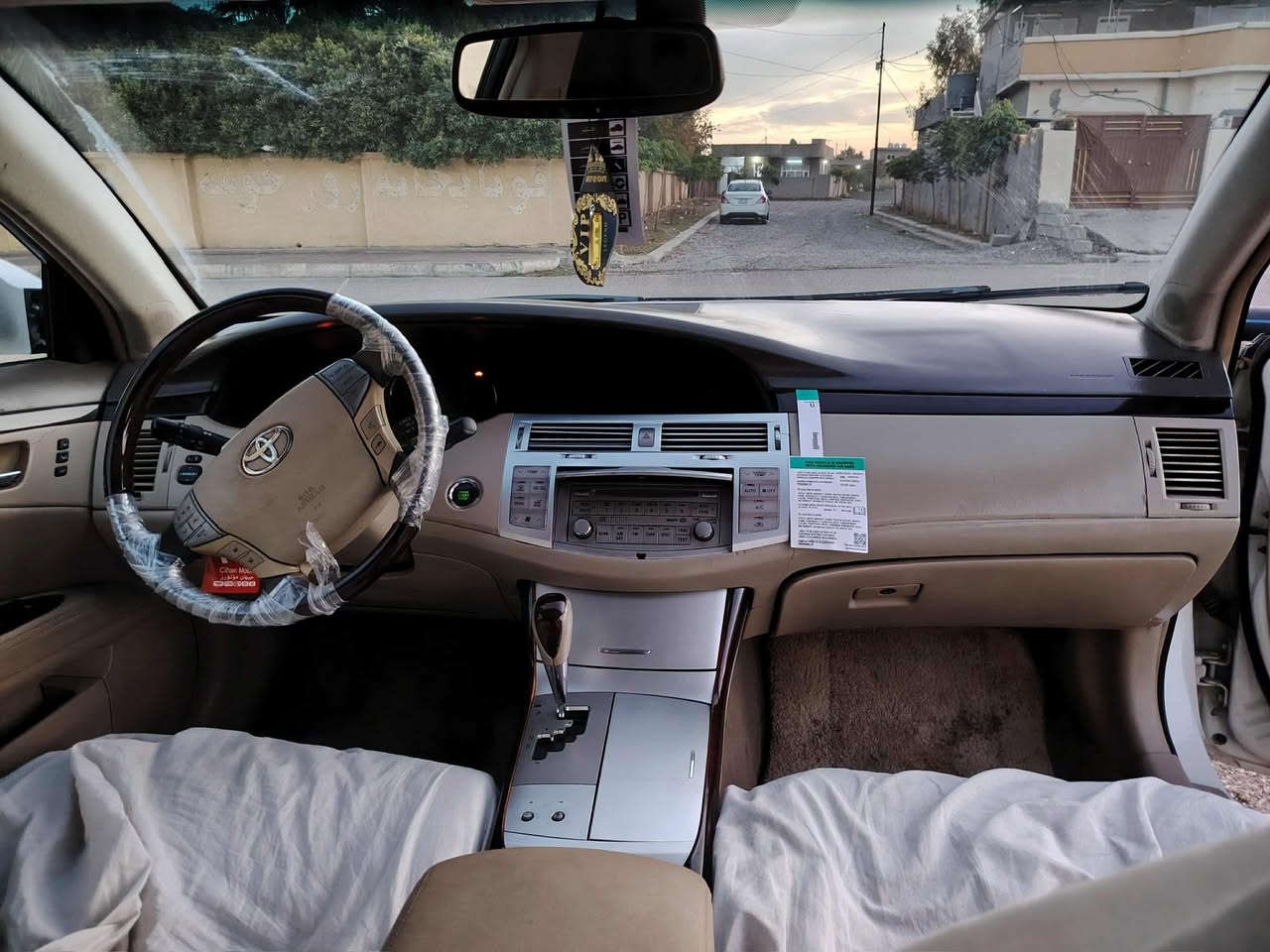 سلاو لةهةمولايك ئةفةلون ٢٠٠٨  ساغ  بي دةعم ليدارا أمركي فول قةبات مواسةفات سلايد بةردة بةسمة كوشن جلد سارد كةرم 
تةبريد سارد كةرم   كيرمةكينة بةشةرت كةميك سةوتي ديجيتالي هةية  كوديشم بوكردوة بةناوخومةوةية. ٣ بارجةبوياغ لةسةرساغي  ٢بةلة   سعر ٨٥ كةميك مجال. مشتةريت جةرةسكة لةخزمةتام  ***********
