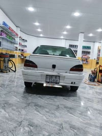 بيجو ٣٠٦ للبيع او مراوس السياره بسمي بيها صبغ جاملغات امامي وبونيد الس...