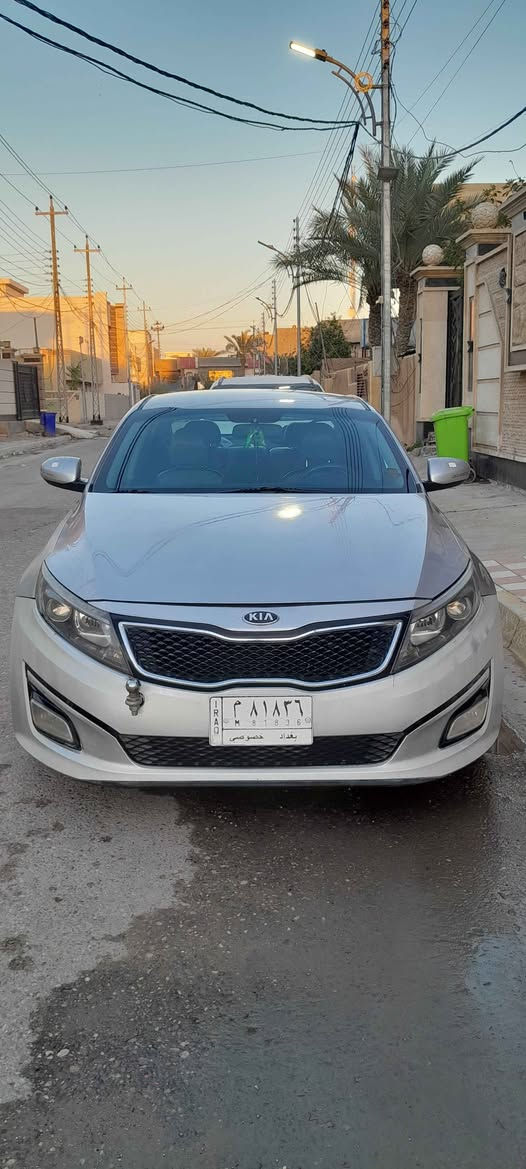 السلام عليكم 
كيا اوبتما موديل  2014
وارد امريكي :2400 GDI
رقم :بغداد بأسمي تحويل مباشر
اللون :سلفر
السياره كامله من دون اي (نقص) او( عطل )باتري جديد تخم تاير جديد 
ضرر السياره من امريكا امامي بنيد وجاملغ فقط
عنوان السياره : الأنبار الفلوجة 
رقم الهاتف:  ***********
السعر : (126) ورقة Singapore

