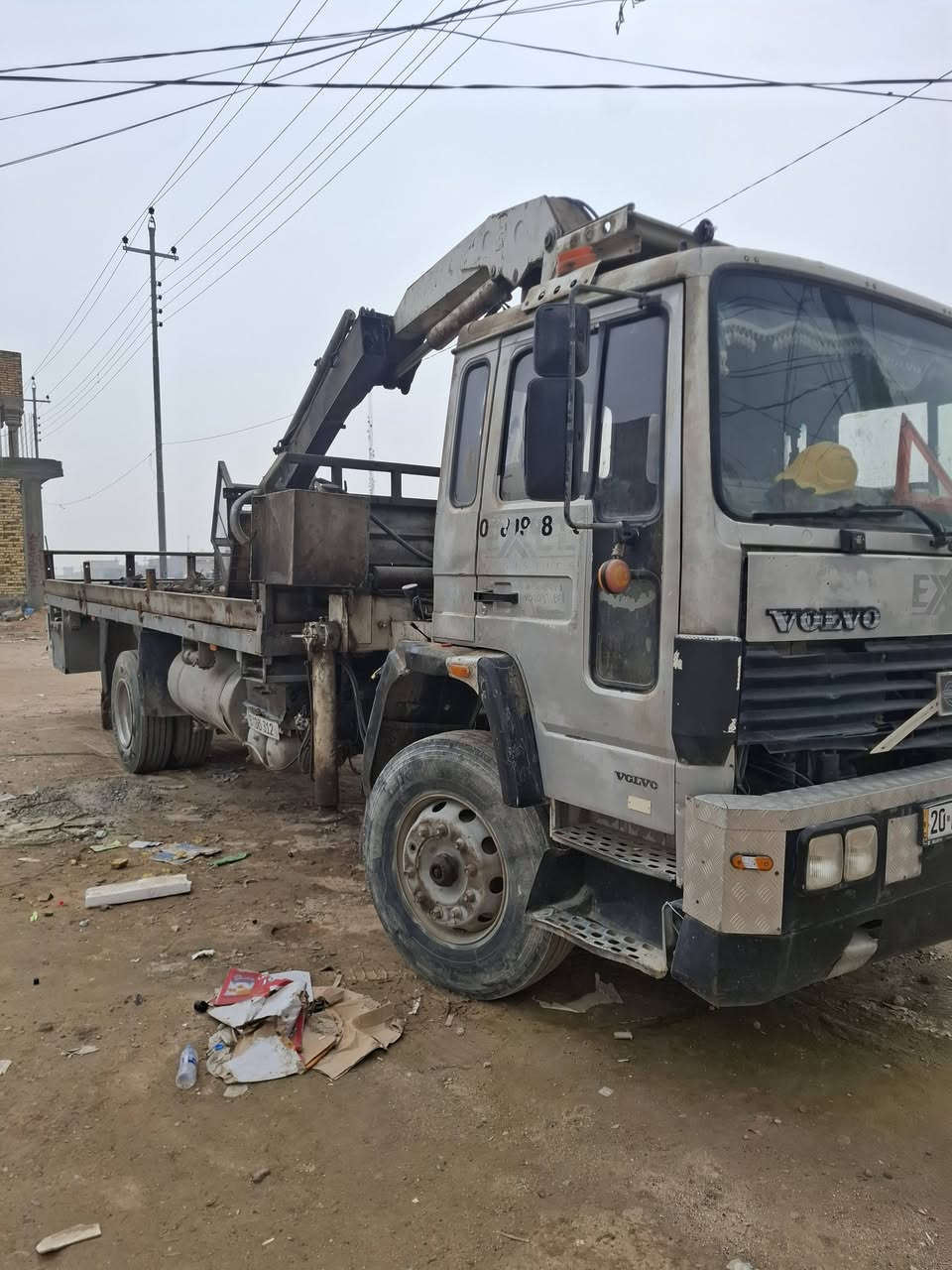 السلام عليكم فالفو ٩٤ بسمي سنويه ٢٧ مكفول من كلشي مكينه كير حداديه شاصي اكسن اكرين ٧ طن ٢ اسلايت امسجل اكرين السنويه *********** كير ٤×٤
