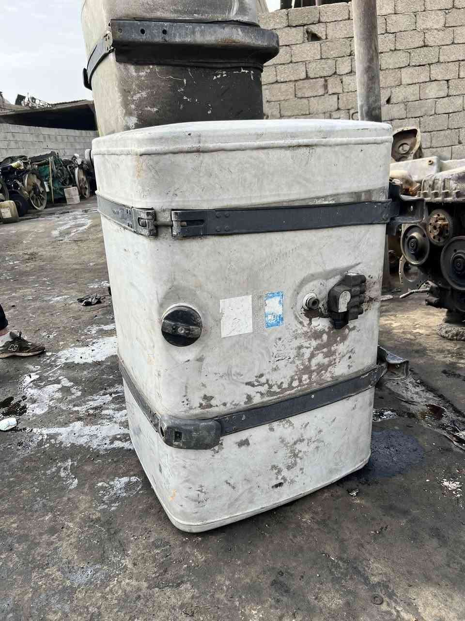 تانكي كاز سكانيا اوربي للبيع
حسب لتر
***********
