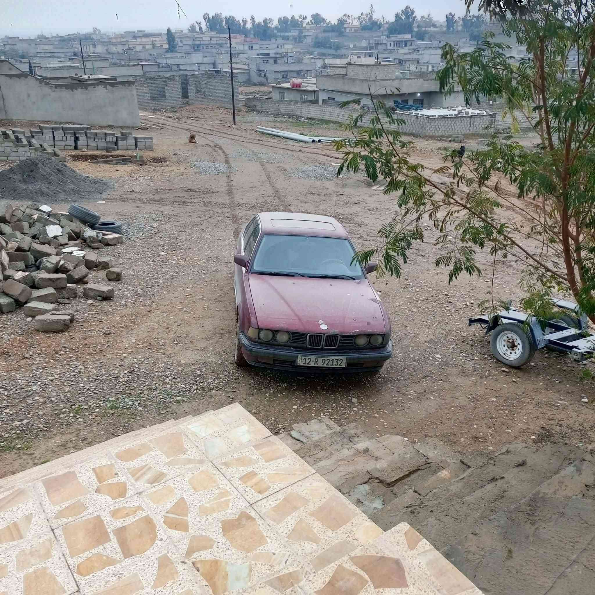 السلام عليكم 
بي ام حجم 730 موديل 91 رقم نينوى انكليزي السياره فول 
مكلف بالنشر 
الاتصال ***********
