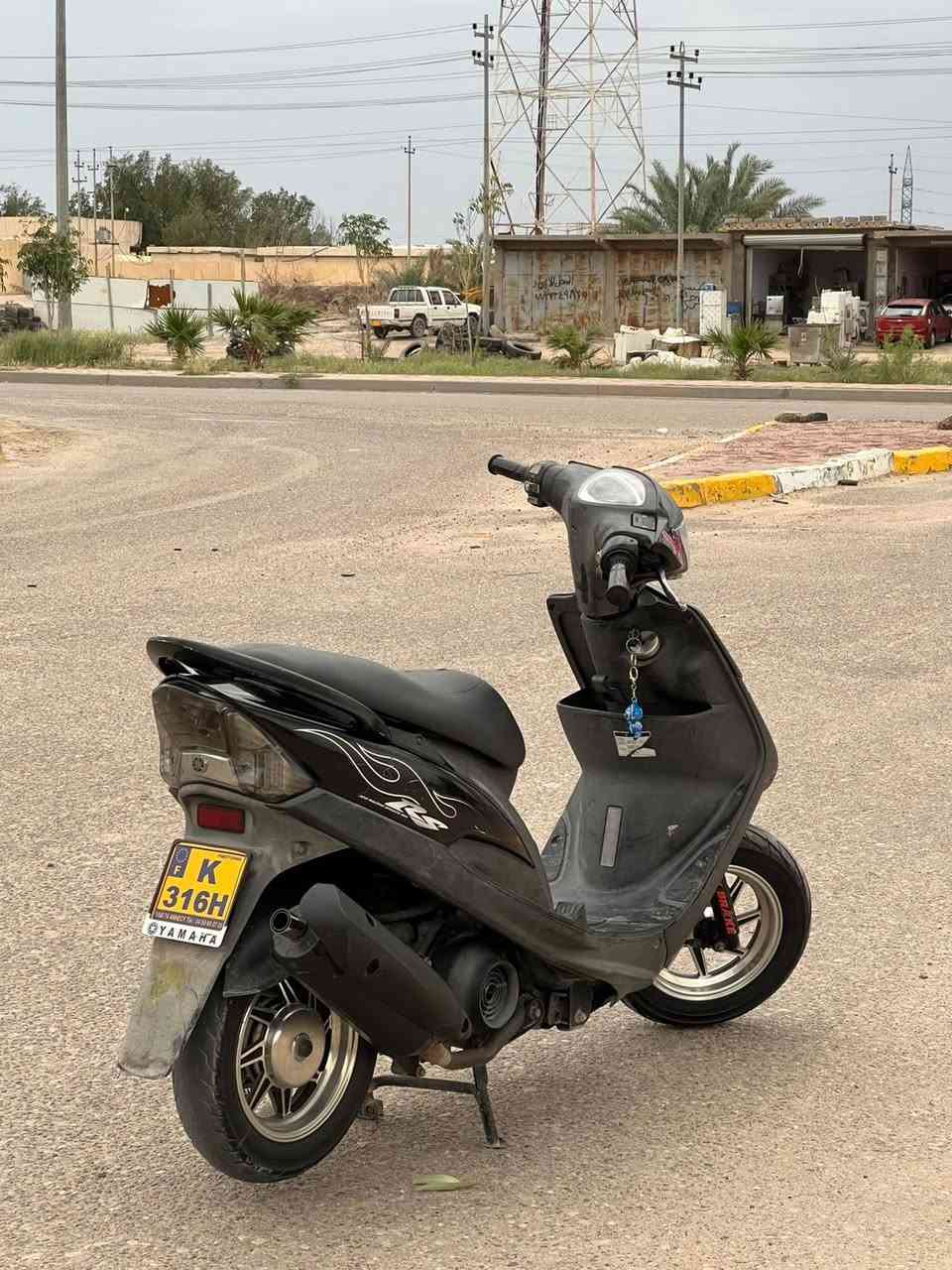 سلام عليكم دراجه ماكس عدله للبيع دراجه نضيفه وحاويه ما ساله شهر نازله من الجاريه ما مفتوحه دراجه نضيفه كلشي السعر ول تفاصيل خاص يم الرقم ***********
