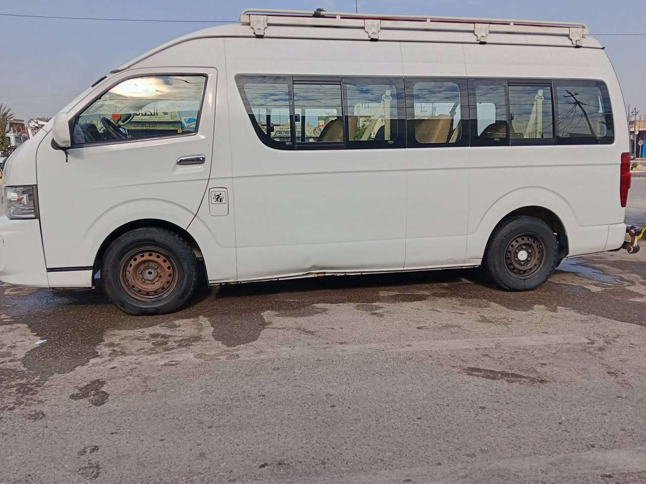 للبيع
جنبي H2
موديل 2020 سياره بسمي نضيفه بيها طخه بجانب السايق  للاستفسار ***********
