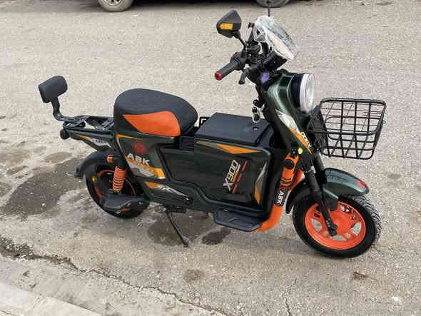 سلام عليكم دراجه شحن x900 خمس بطاريات  الكبار موديل2026 4سرع ..بلاتوث..بريكات امامي خلفي هيدروليك ولدات ابيض واصفر زنون وبي نضام  Rوانذار سرقه 2سويجات+ كارت بصمه وصارلي شهر من اخذته  دراجه نضيفه كلش ماشي قليل السعر500بي مجال قليل كلش الشراي يتصل مكاني جلولاء ***********
