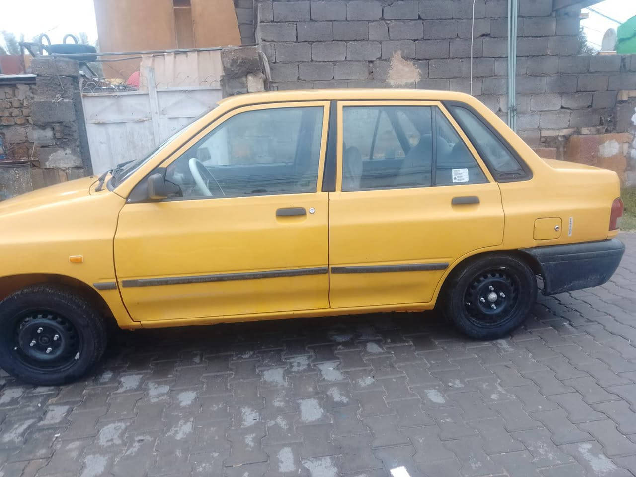 السلام عليكم 
 سايبا موديل 2013 رقم نكليزي
بسمي تحويل ثاني يوم 
كربلاء حي الحر 
سعر 29 وبيها مجال حك الجيه 
رقمي ***********
