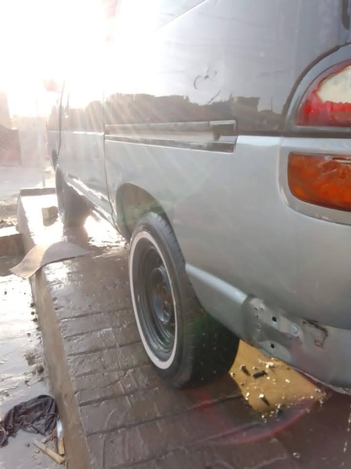 سلام عليكم...
فارة 92 نجف حمل سنوية نافذة
سيارة صبغ شركة فقط الحجل الرصاصي 
مكينتها فور أس أوتماتيك؟
مكانها بغداد
مراوس .. فقط
***********
